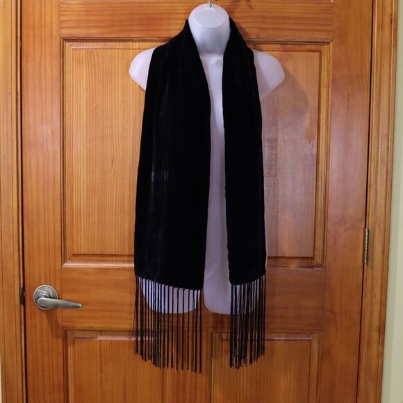 V. Fraas Black Velvet Long Fringe Wrap Scarf Elegant Evening Accessory - Picture 8 of 12
